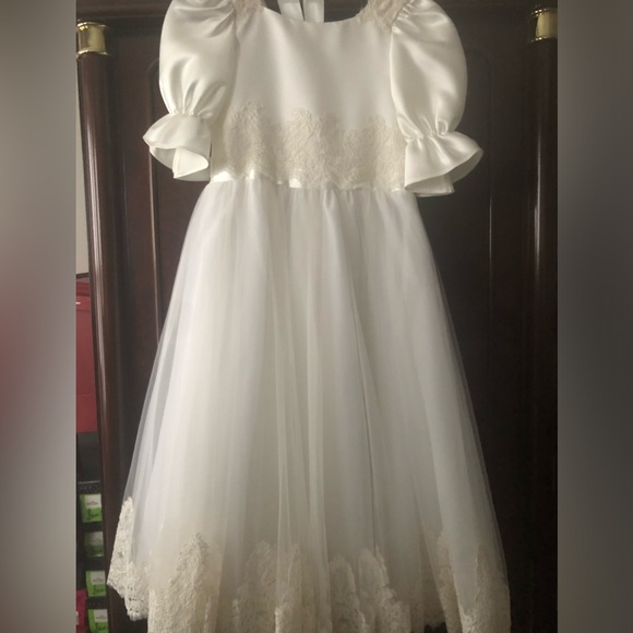 Joan Calabrese Off-White Dress